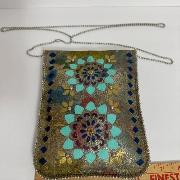 Leatherock Floral Patterned Chain Strap Bag - Picture 2 of 3